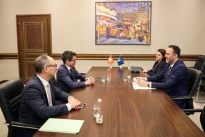 645883875_1374174954739376_445022220317665075_n